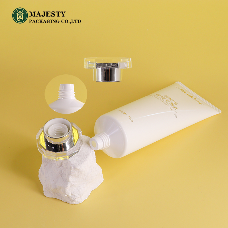 Weichrohr Gesichtsreiniger Plastikrohr mit 