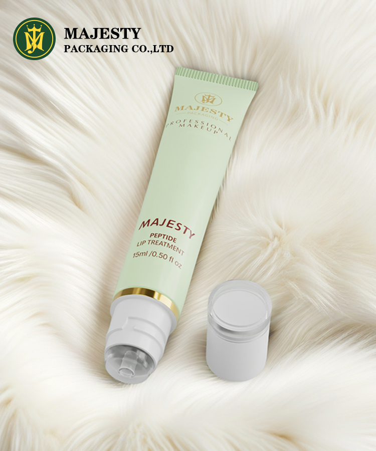 Lipgloss Plastikröhrchen